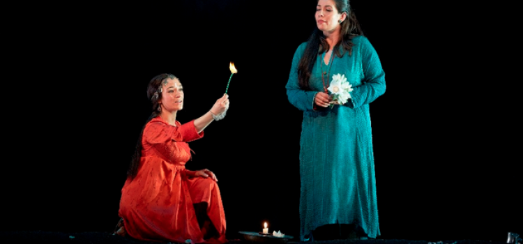 Elodie Méchain & Sabine Devieilhe, Lakmé - Opéra Comique (c) Pierre Grosbois